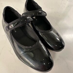 Danskin Tap Shoes